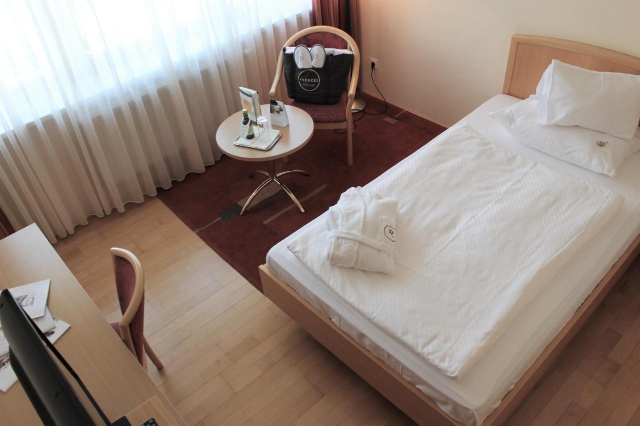 באד טצמנסדורף Reduce Hotel Vital מראה חיצוני תמונה